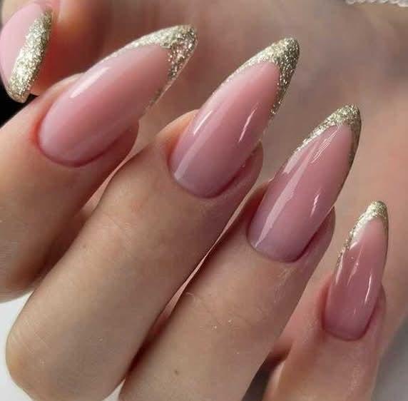 מניקור ופדיקור פתח תקווה - Kristiina Nails