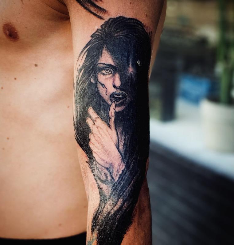 קעקועים ופירסינג תל אביב-יפו - Elena master tattoo