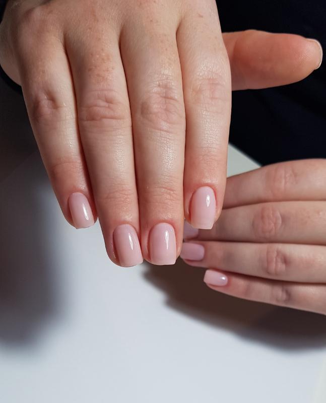 מניקור ופדיקור בת ים - Svetlana Nails Bat Yam