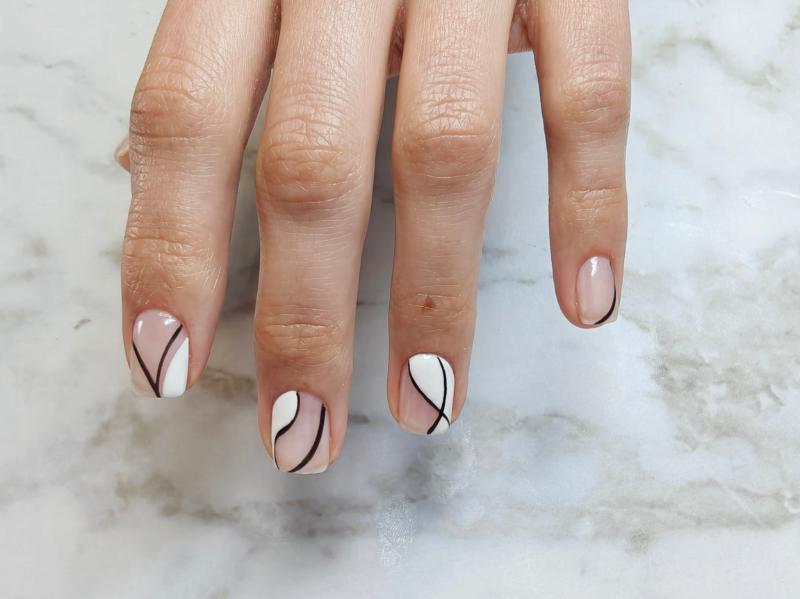 מניקור ופדיקור בת ים - Svetlana Nails Bat Yam