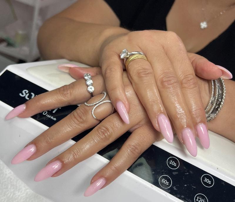 מניקור ופדיקור אשקלון - MGBEAUTY 