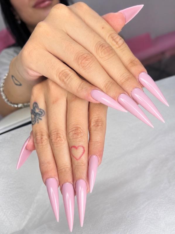 מניקור ופדיקור אשקלון - MGBEAUTY 