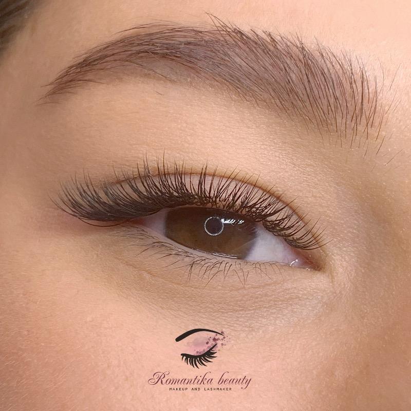 ריסים חולון - Maria Romantika Lashes