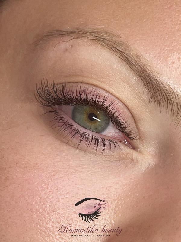 ריסים חולון - Maria Romantika Lashes
