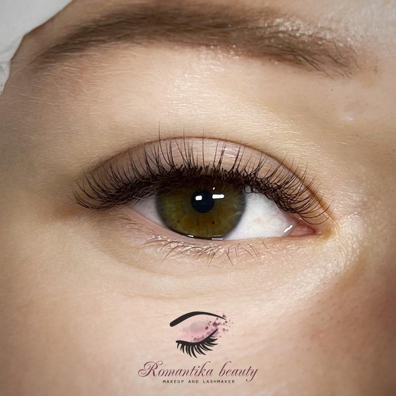 ריסים חולון - Maria Romantika Lashes