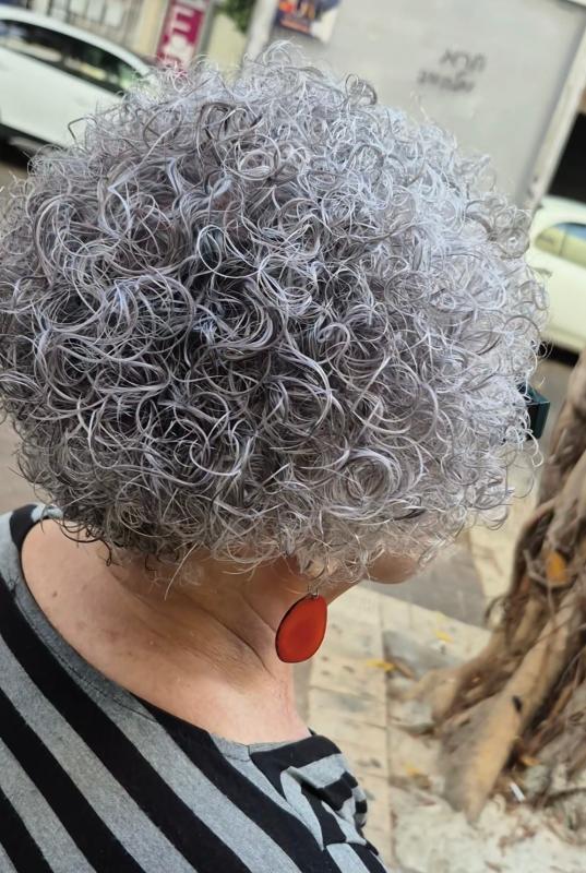מעצבי שיער חיפה - מספרה אולגה Парикмахерская Ольга