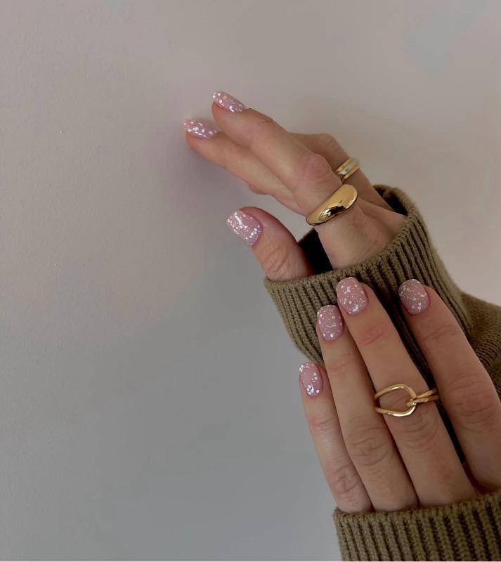 מניקור ופדיקור אשדוד - Vita nails Ashdod