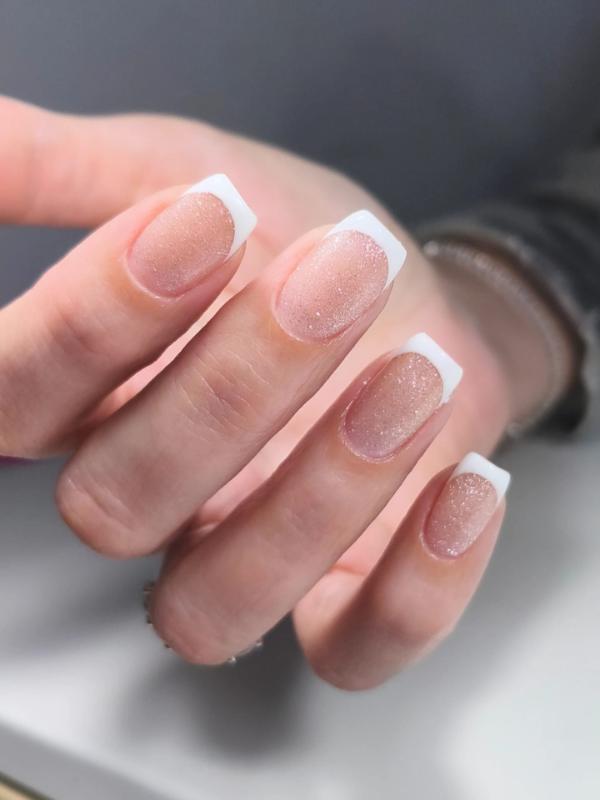 מניקור ופדיקור חולון - Holon Nails Lily