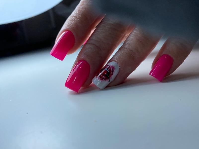 מניקור ופדיקור חיפה - Innesa_beauty_lab