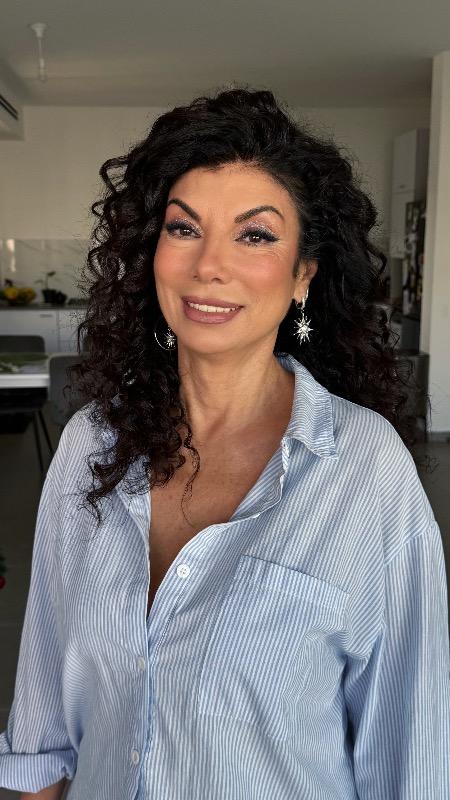 איפור אשקלון - קרינה