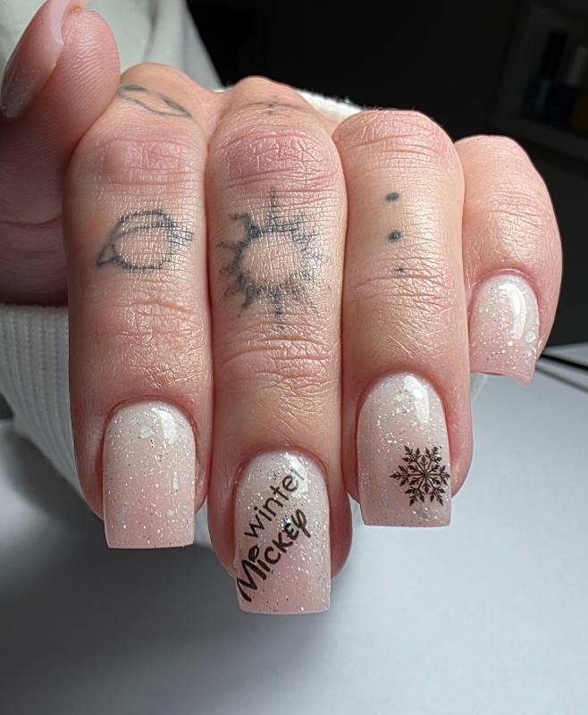 מניקור ופדיקור בת ים - מניקוריסטית/asya_nails_israel
