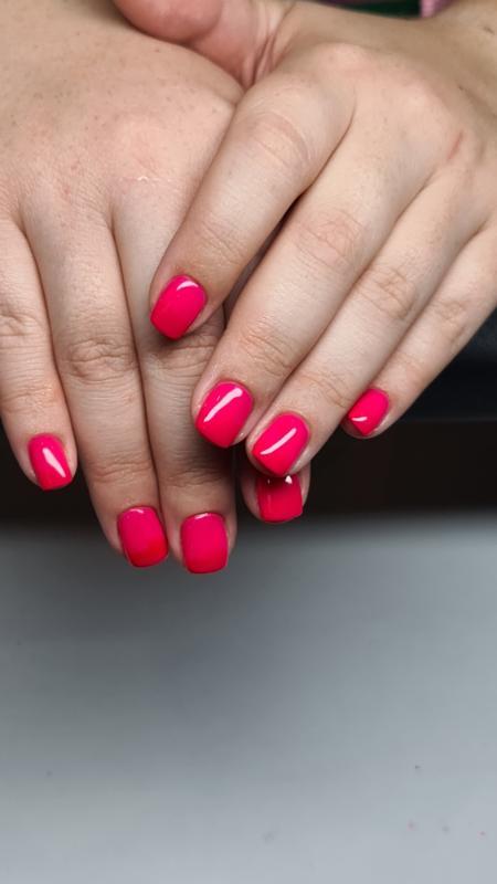 מניקור ופדיקור נתניה - LUNA  manicure