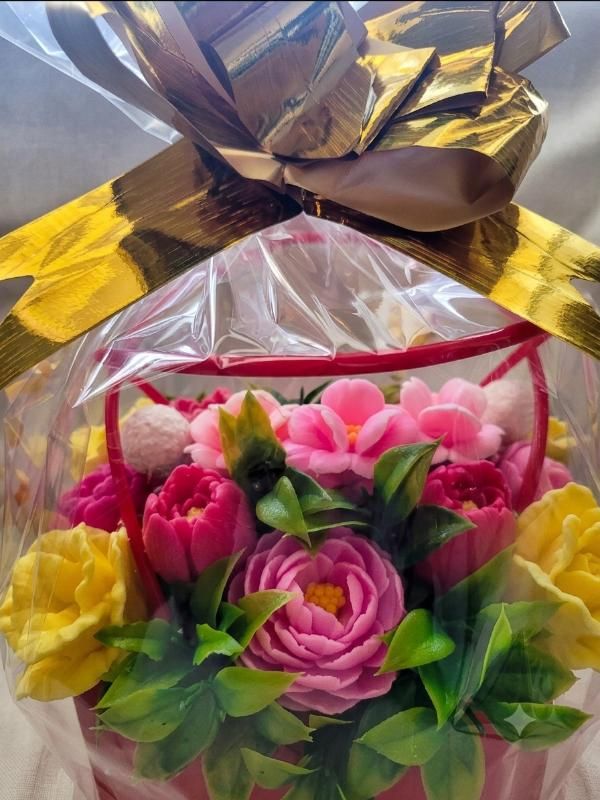 Excellent Gift, Bouquet of Flowers in a Handbag - soap.flowers