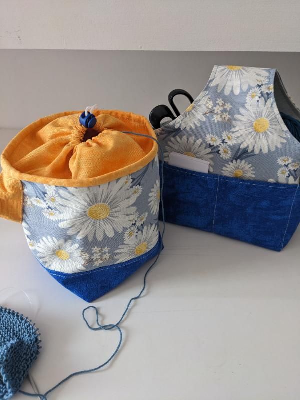 Set of 2 Craft Organizers "Daisies" - Mama's studio