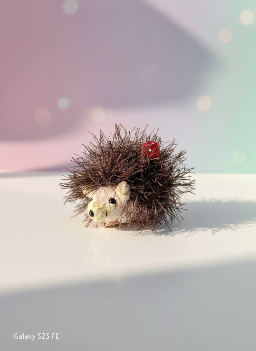 Hedgehog 8 cm - עולם של פלאים קטנים/Stories by hand