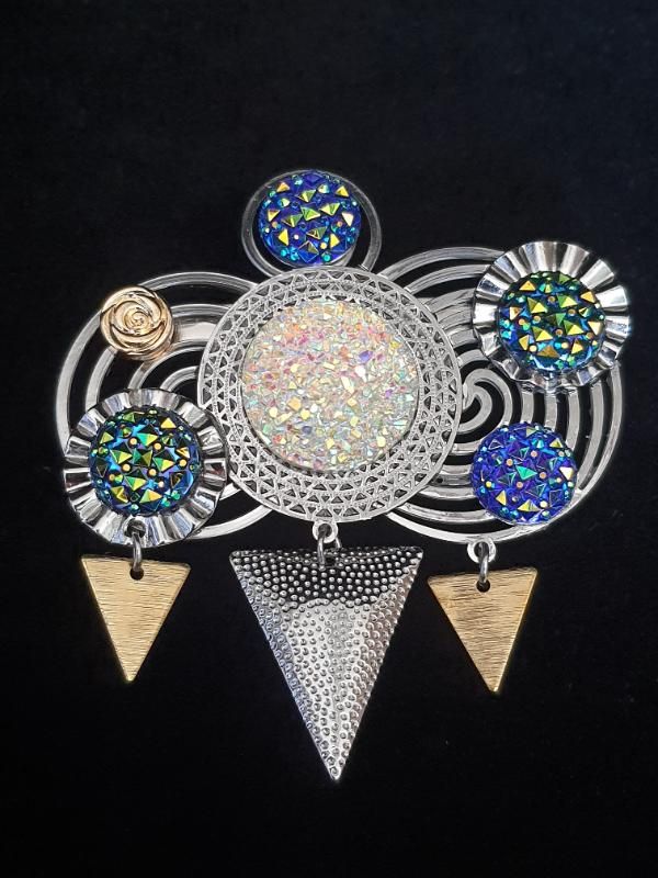 Brooch "Galaxy" - HarmonyGalArt